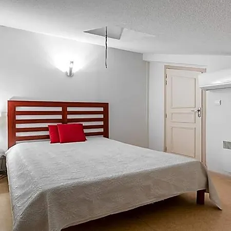 Апарт-готель Vacanceole - Le Saint Clair 3*