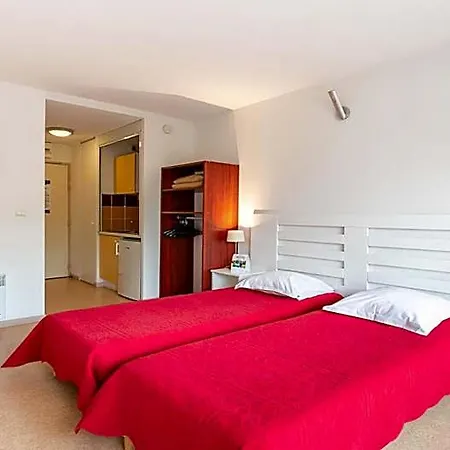 Апарт-готель Vacanceole - Le Saint Clair 3*