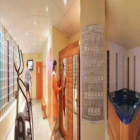 Vacanceole - Le Saint Clair 公寓式酒店