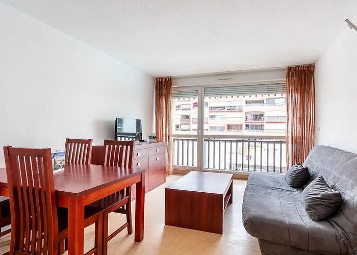 Lägenhetshotell Vacanceole - Le Saint Clair 3*