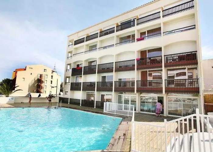 Lägenhetshotell Vacanceole - Le Saint Clair 3*